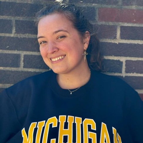 Lauren Girouard-Hallam bio photo